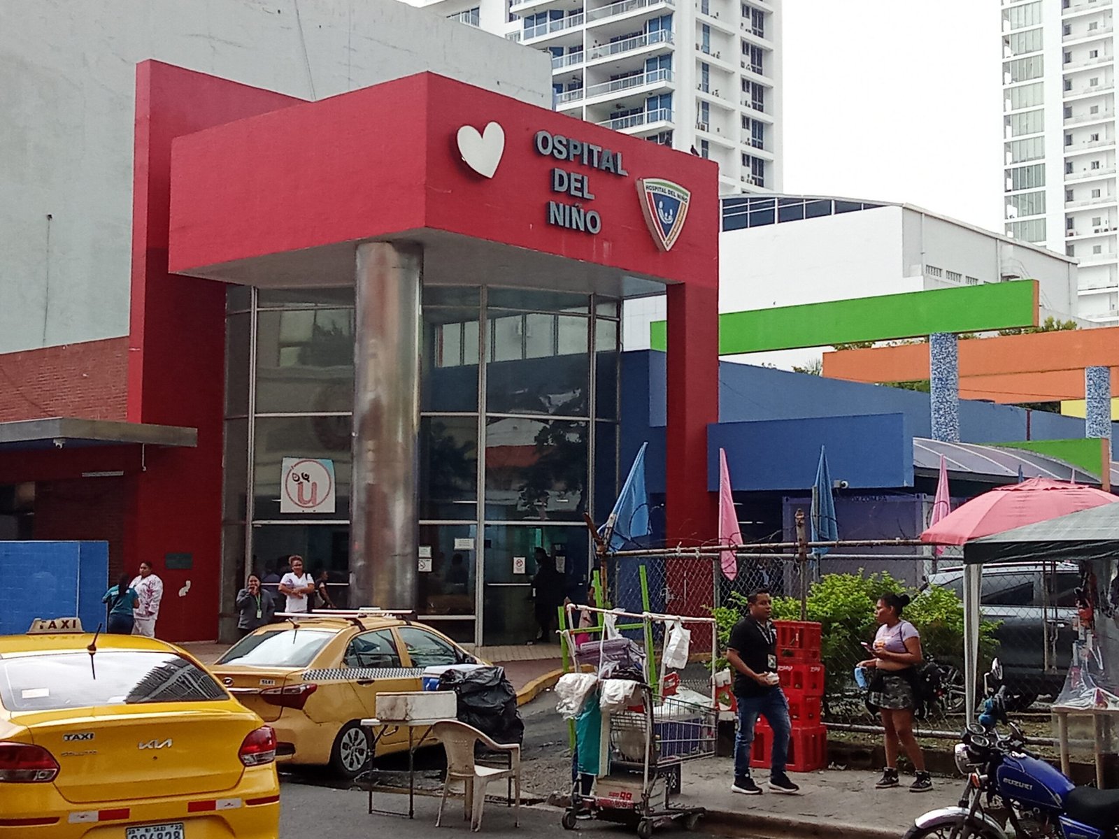 Fachada del Hospital Niño