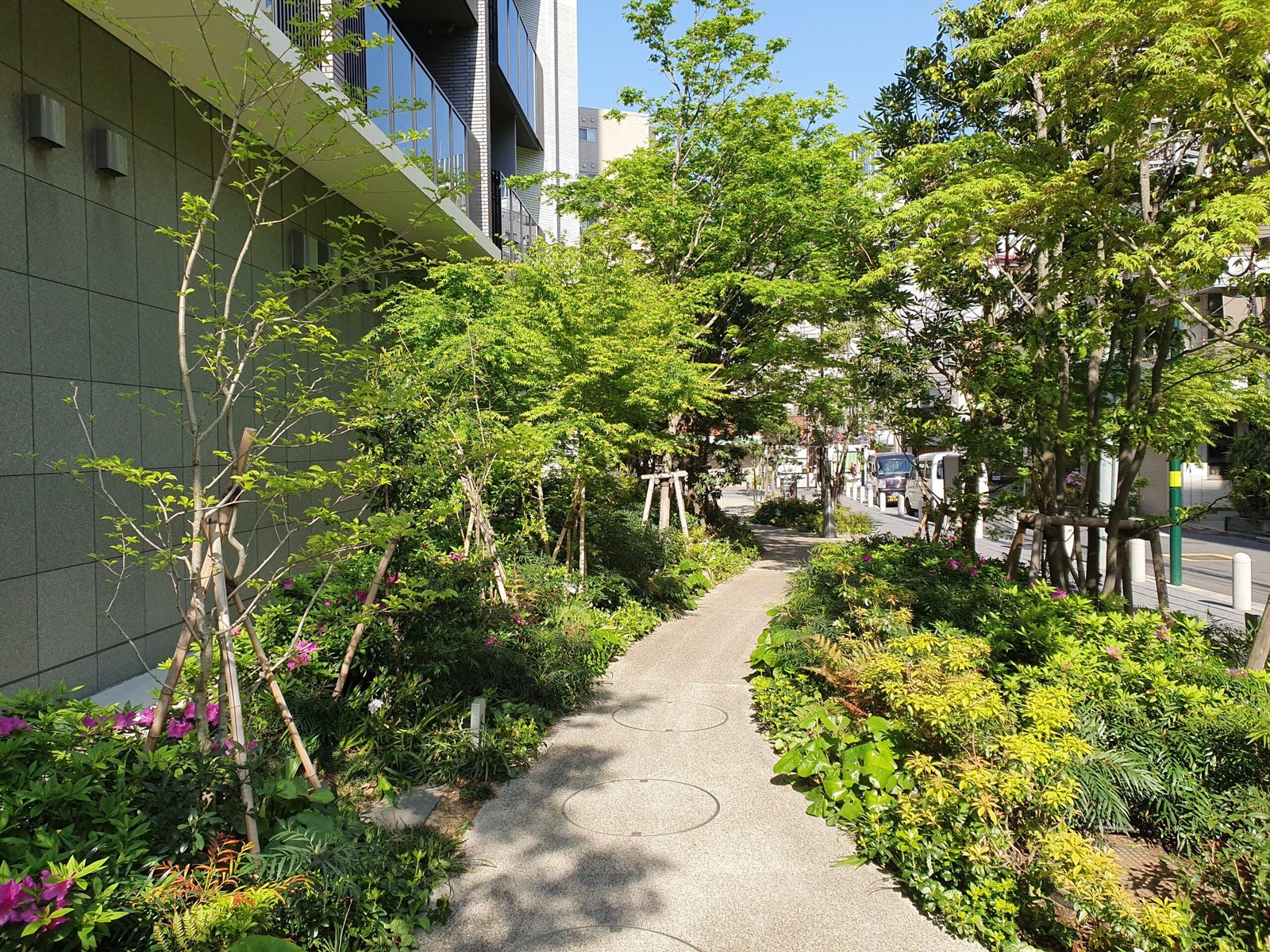 Park behind City Tower Ebisu